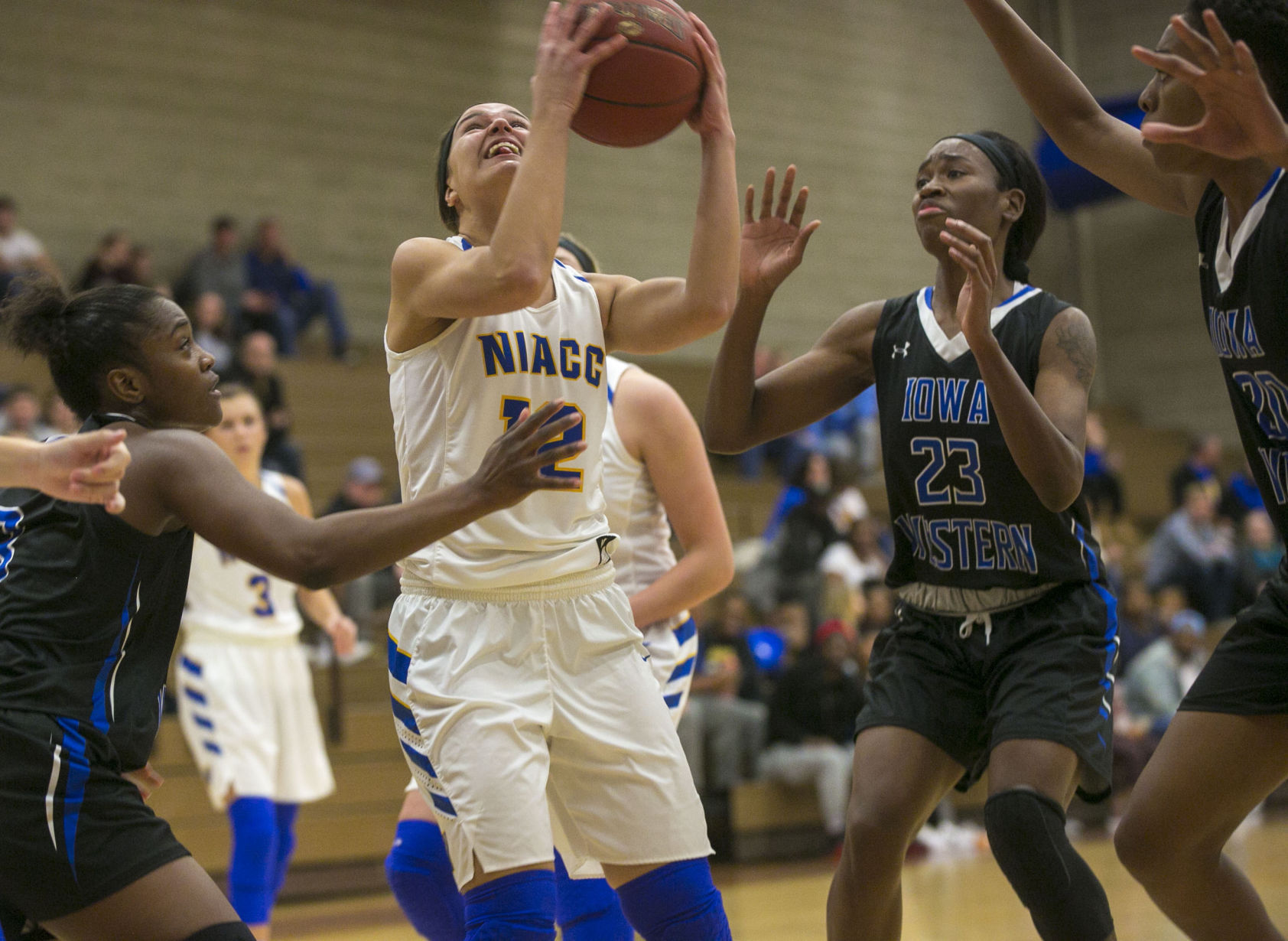 WBball NIACC vs. IWCC 11